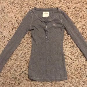 Kids long sleeve tee. Size L good condition